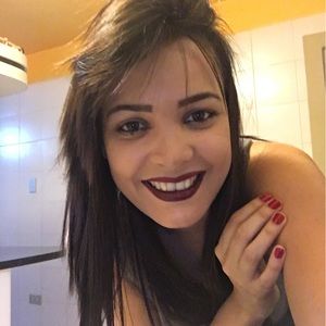 Meet your Posher, Estefani